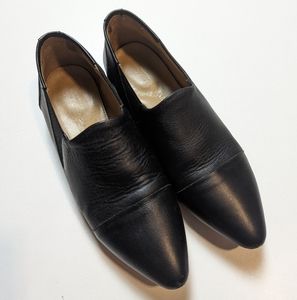 Poppy Barley Pointed Black Flats Women's 8